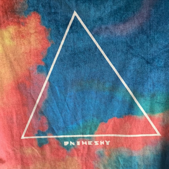 On the sky shirt - Picture 5 of 5